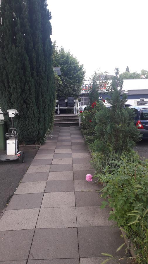 A&S Ferienwohnungen Roonstrasse Бонн Экстерьер фото